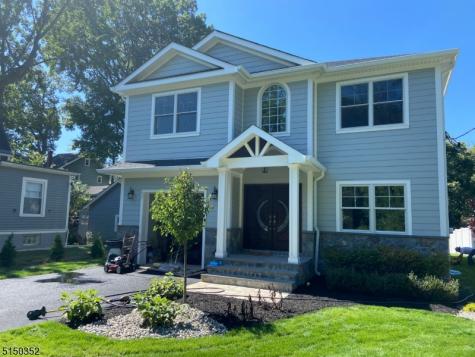12 Oaktree Lane Bloomfield Twp. NJ 07003