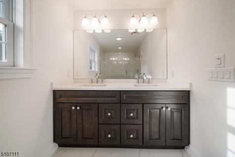 215 Ross Place Westfield NJ 07090
