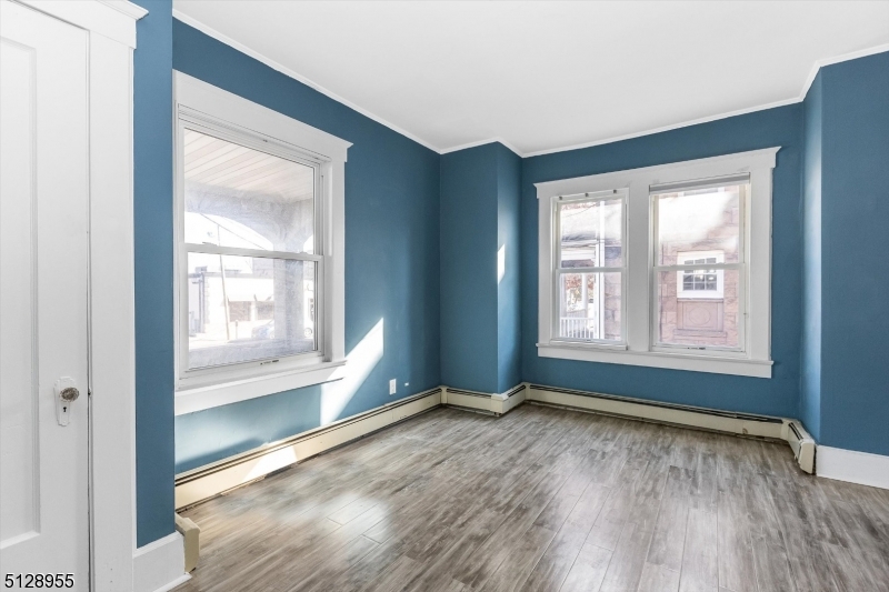 105 Centre Street Nutley NJ 07110