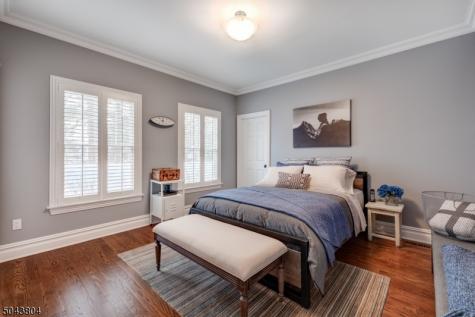 529 Benson Place Westfield NJ 07090